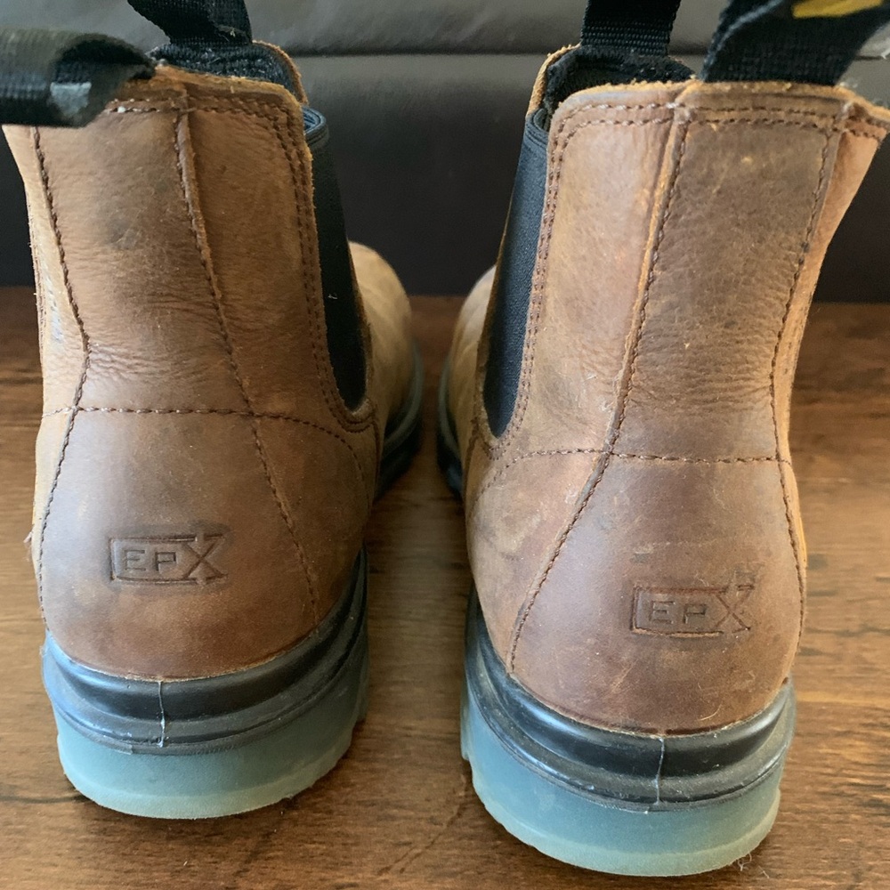 Wolverine Slip-Resistant Work Boots - image 4